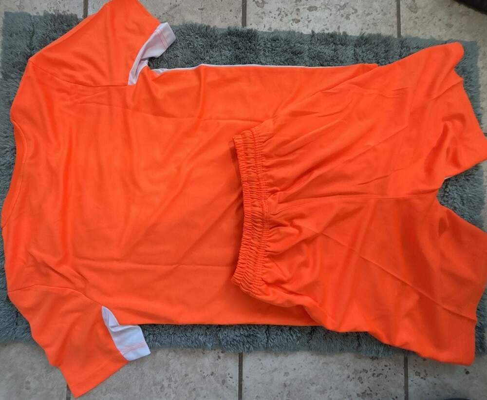 Nike Dri-FIT Orange and White Athletic Set Size S - Picture 5 of 5